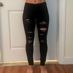Black Guess ripped jeans
